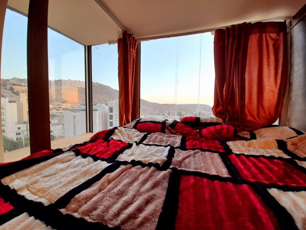 Petra Cabin Hostel Wadi Musa Exterior photo