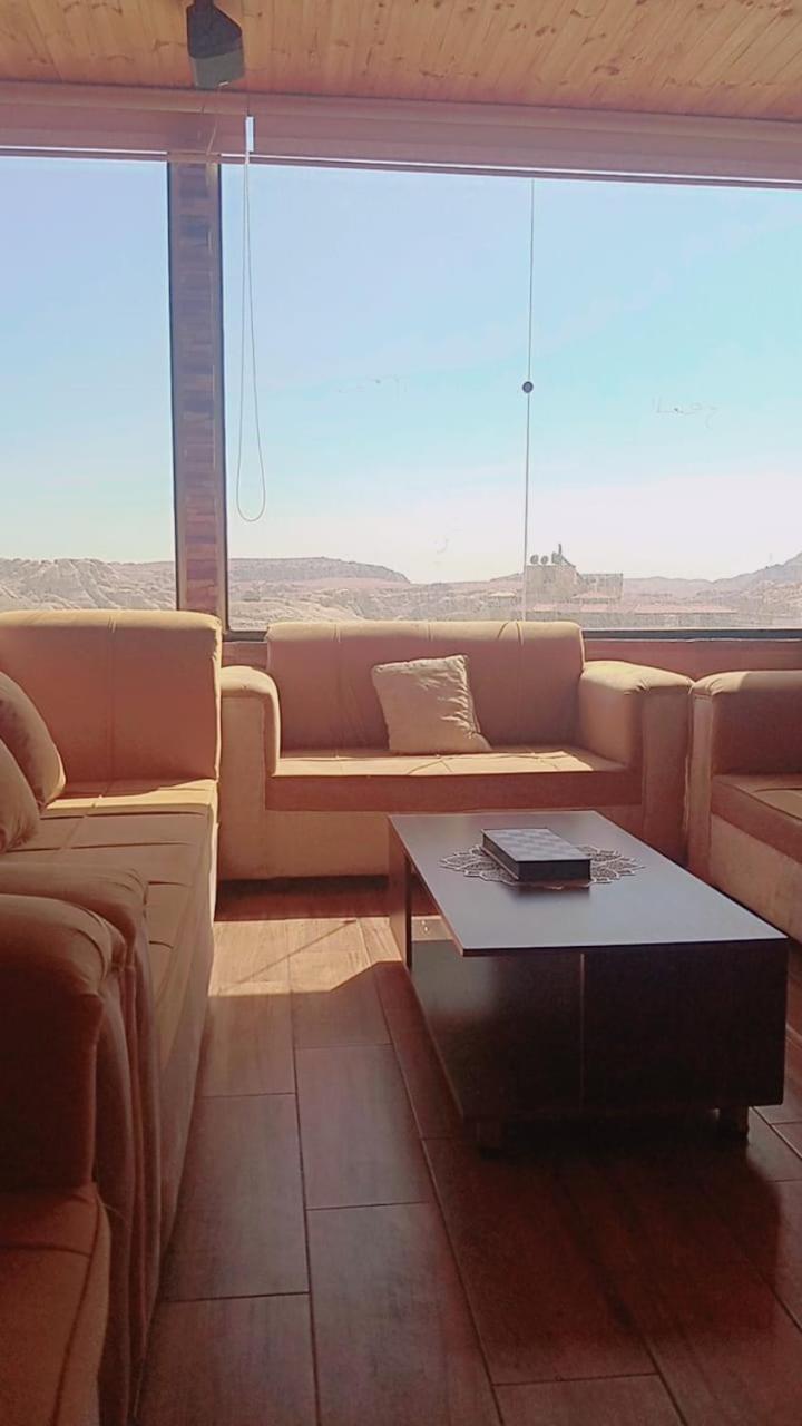 Petra Cabin Hostel Wadi Musa Exterior photo